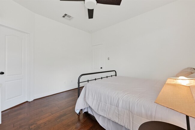 Building Photo - 99 Buck Trail Pl