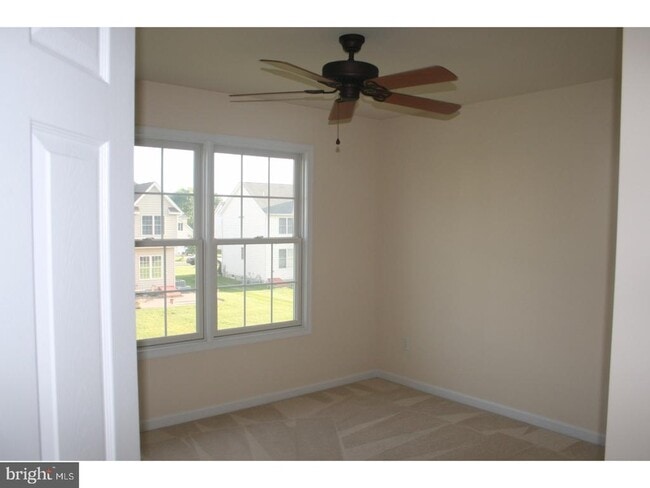 Building Photo - 529 Stone Ridge Dr