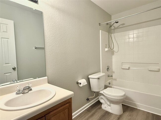 Building Photo - 12309 Drummond Dr