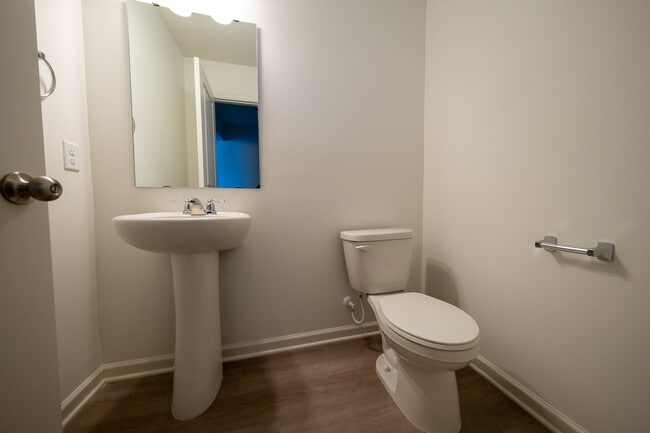 Building Photo - 5885 156th St W