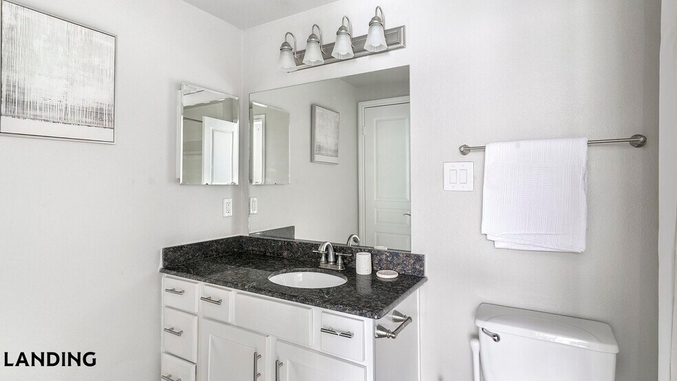 Building Photo - 2500 Woodland Park Dr