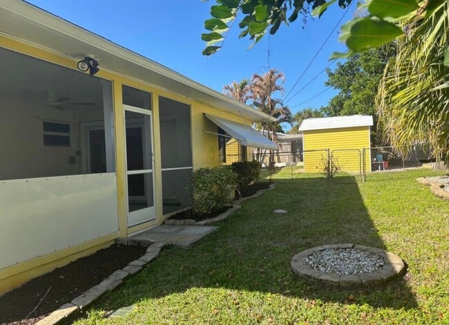 Building Photo - 3393 NE Sandra Dr