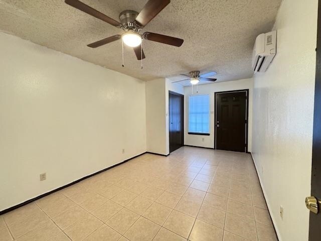 Building Photo - 712 Zebra Dr