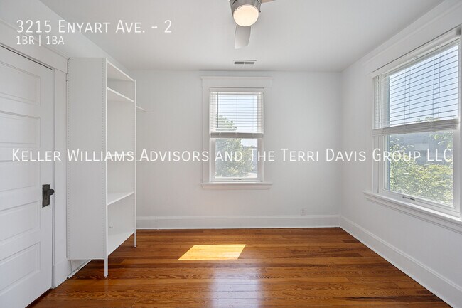 Building Photo - 3215 Enyart Ave