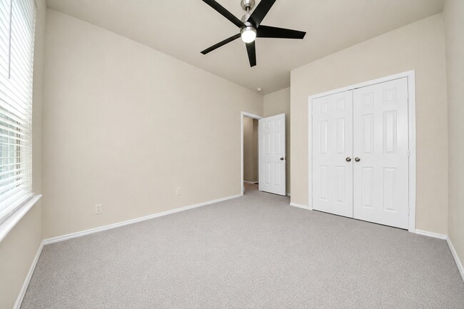 Building Photo - 3111 Dakota Falls Dr
