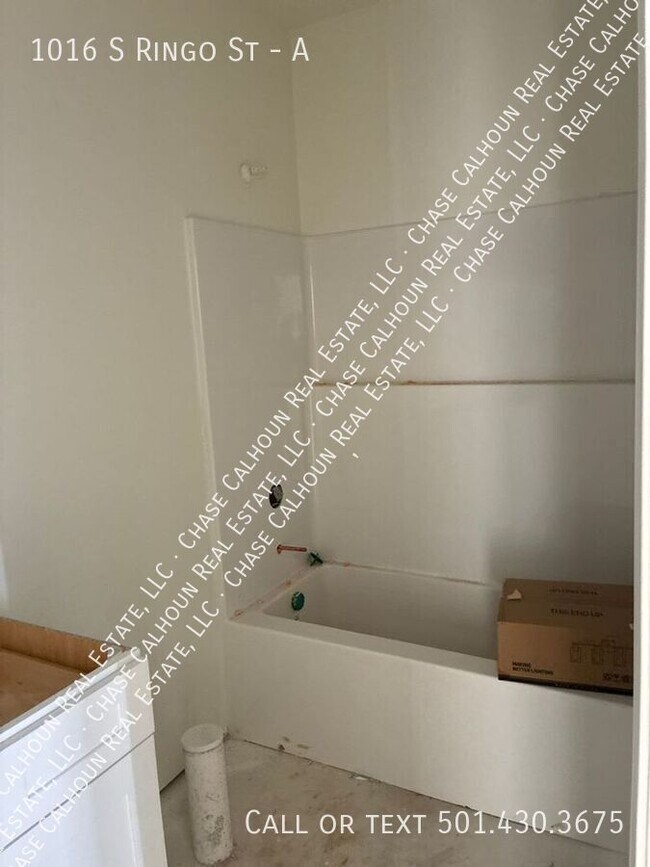 Building Photo - 1016 S Ringo St