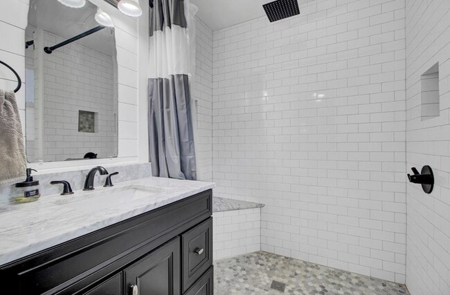 Building Photo - 8000 Eberly Ave