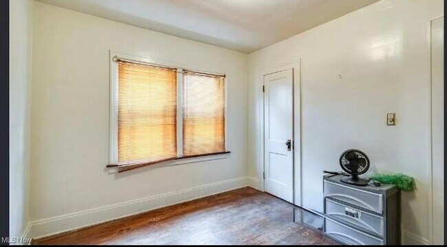 Building Photo - 14300 Darwin Ave