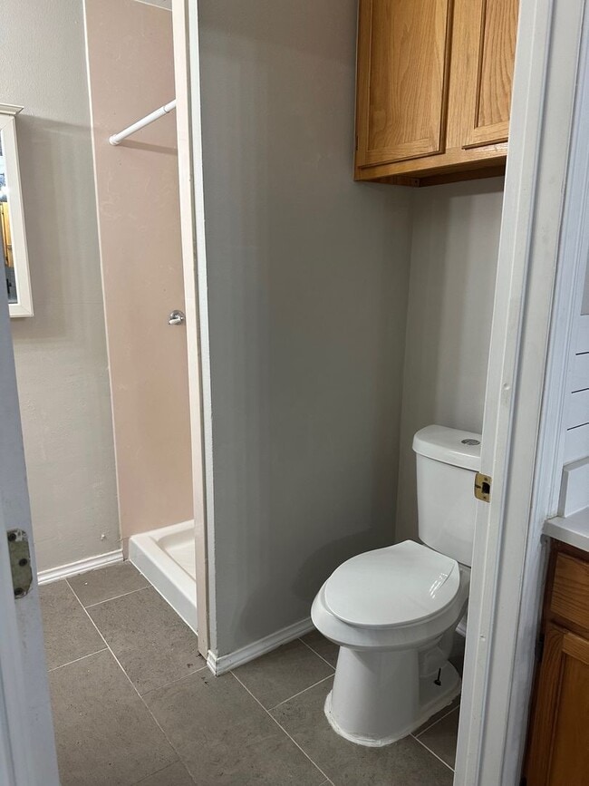 Building Photo - 8280 S State Hwy 78