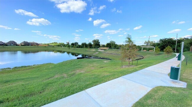 Building Photo - 1204 Willow Plains Ln