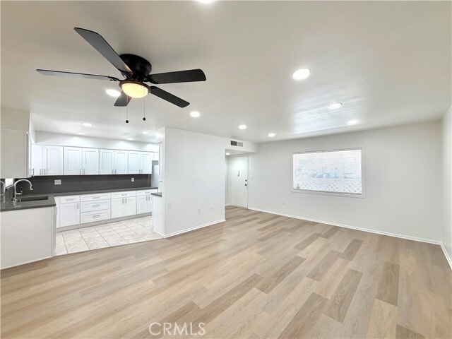 Building Photo - 28880 Amersfoot Way