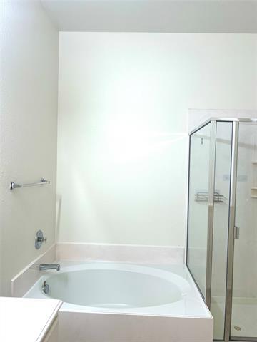 Building Photo - 2701 Evening Mist Dr