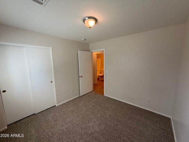 Building Photo - 8409 W Payson Rd