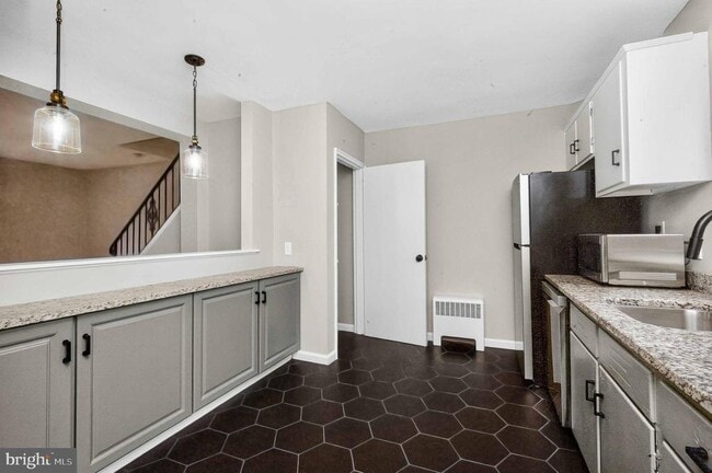 Building Photo - 8 Kennedy St