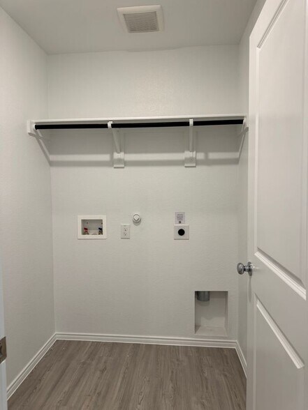 Building Photo - 11815 Hermosa Ln