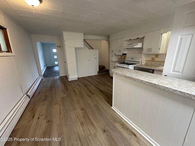 Building Photo - 113 N Fulton St