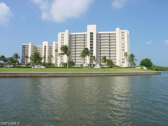 Primary Photo - 17 Bluebill Ave