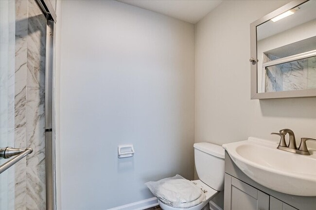 Building Photo - 217 Smith St