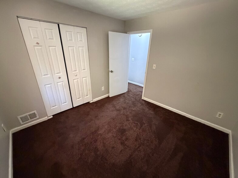 Building Photo - 1386 Williamsburg Ln