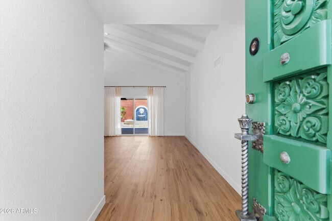 Building Photo - 7308 E Berridge Ln