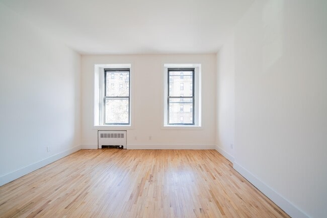 Building Photo - 1200 Washington St