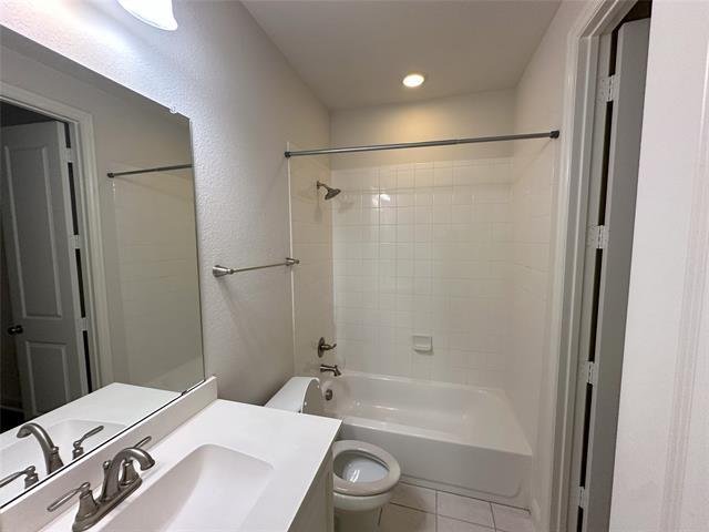 Building Photo - 8425 Chapote Rd
