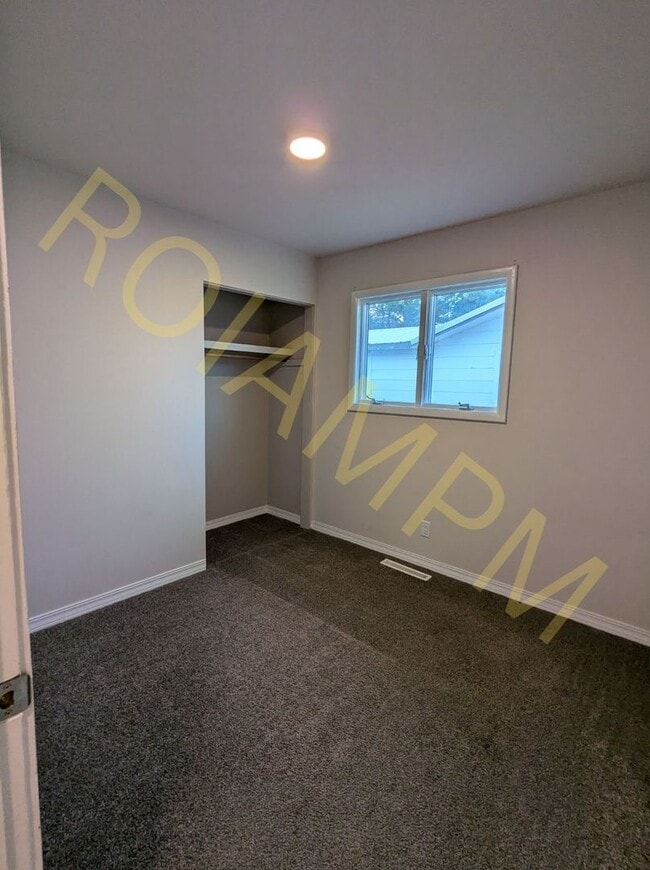 Building Photo - Charming 4-Bed 2-Bath house in Buhl