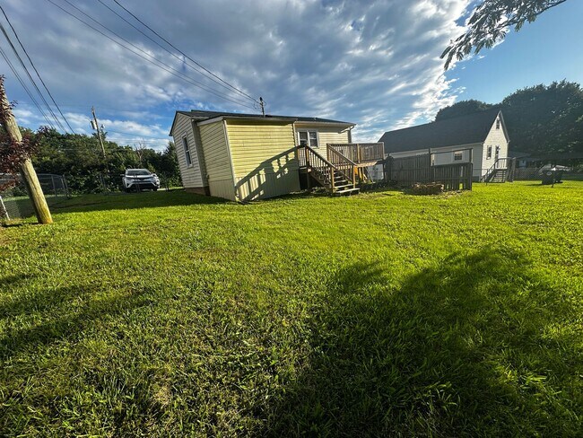 Building Photo - 2821 Jefferson Diamond Rd