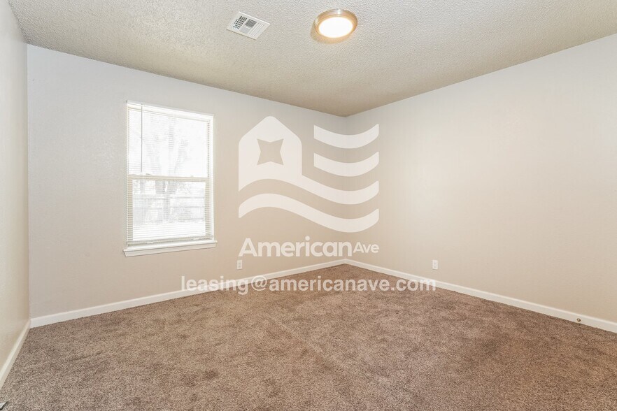 Building Photo - 447 W 149th St