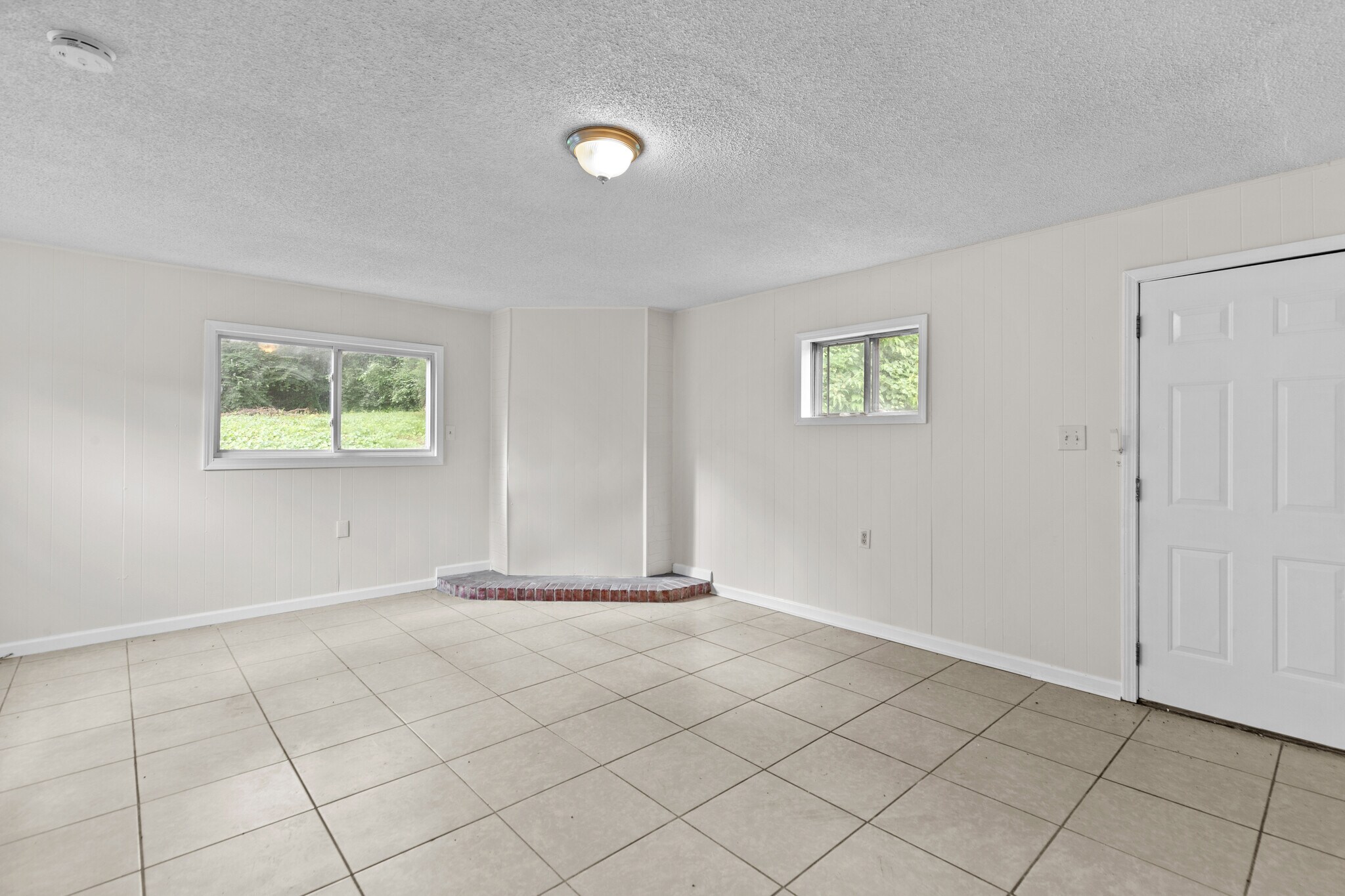 Building Photo - 7138 Garesche Ave