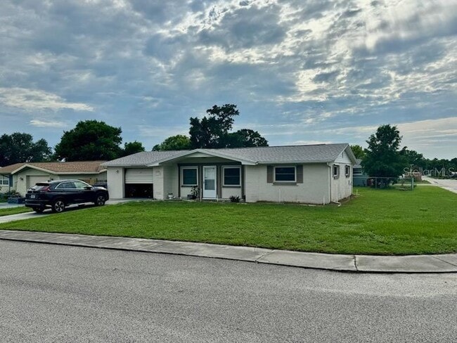 Primary Photo - 3719 Warbler Dr