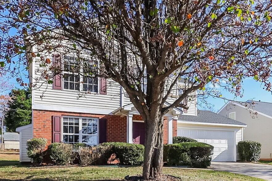 Building Photo - 4834 Hopewood Ln