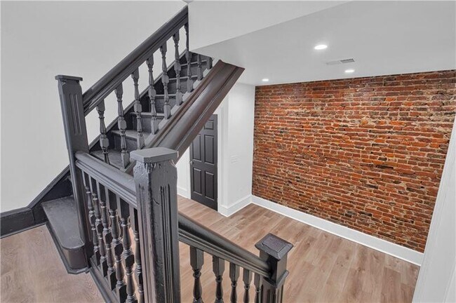 Building Photo - 3219 Kennett Sq