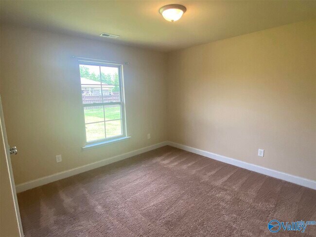 Building Photo - 116 Rein Dance Ln