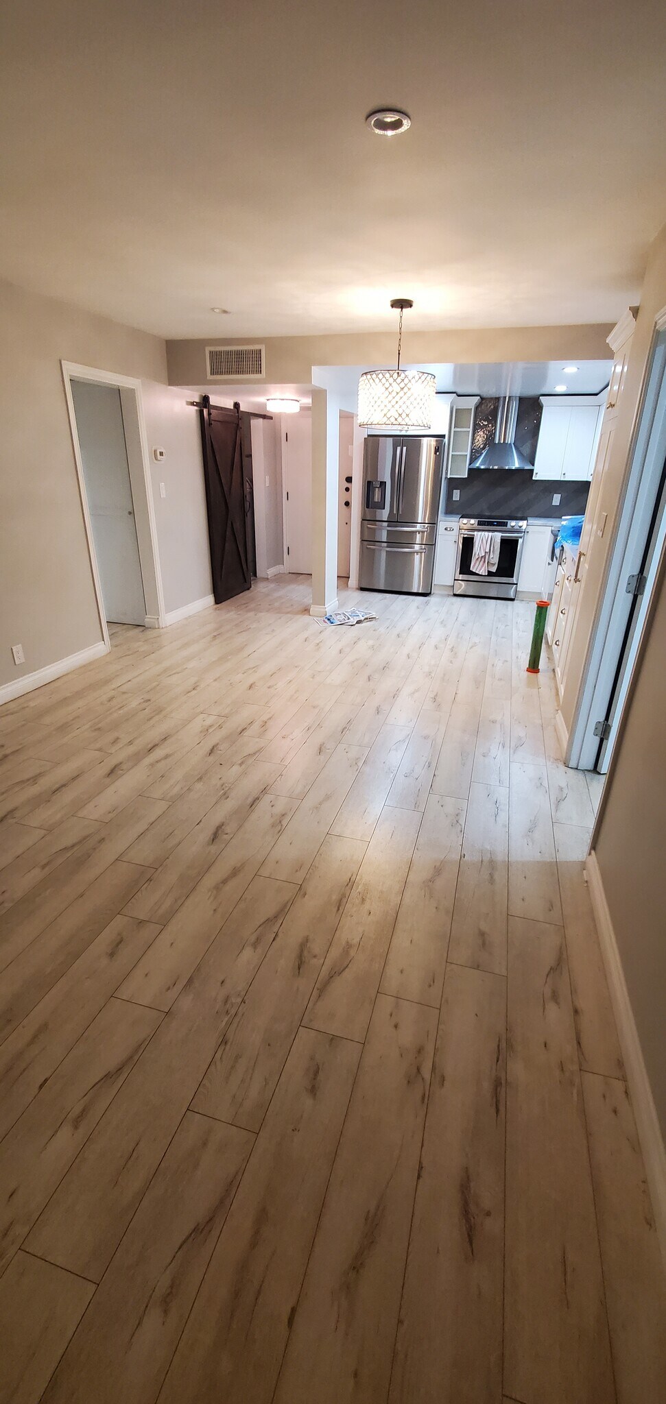 Building Photo - 1300 Midvale Ave