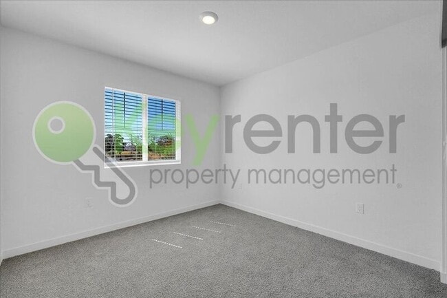 Building Photo - 2129 Shady Tree Cir
