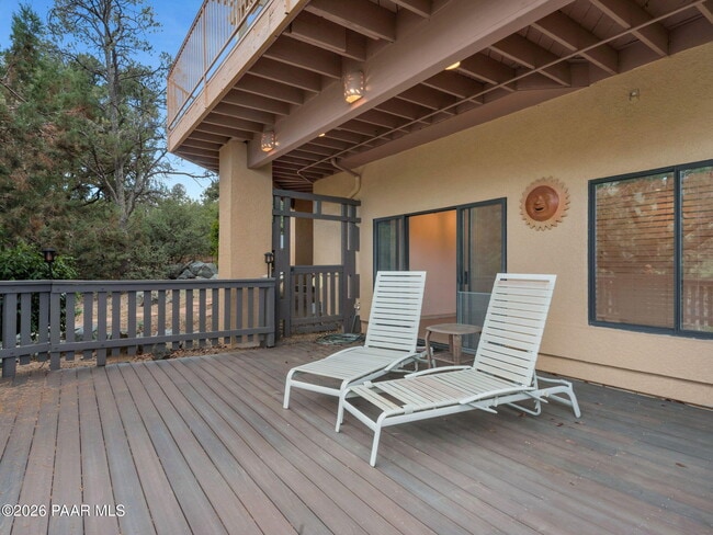 Building Photo - 3160 Rainbow Ridge Dr