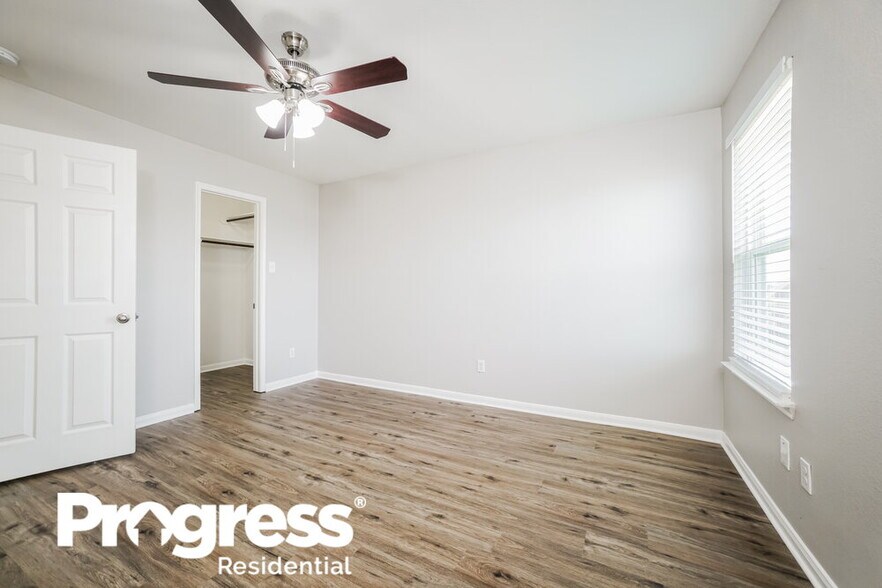 Building Photo - 21839 Octavia Way