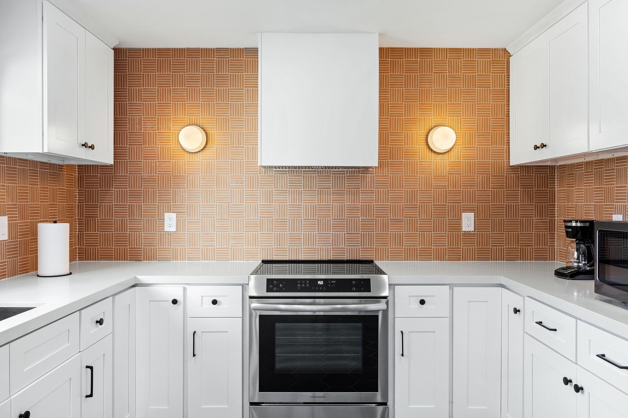 Building Photo - 3758 Gaviota Ave