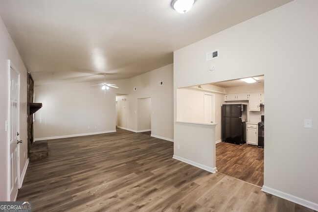 Building Photo - 380 Fleming Ct