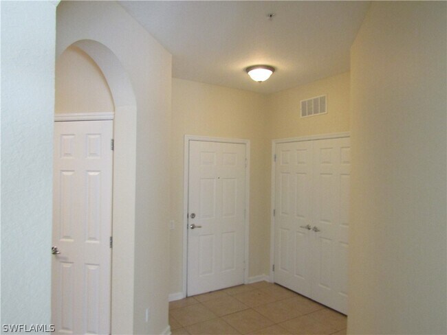 Building Photo - 4114 Breakview Dr