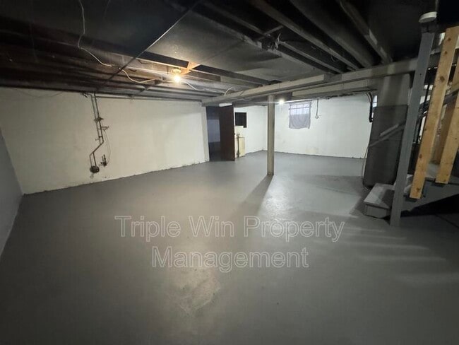 Building Photo - 424 Abston St