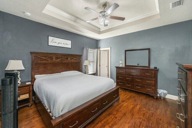 Building Photo - 2137 Janet St