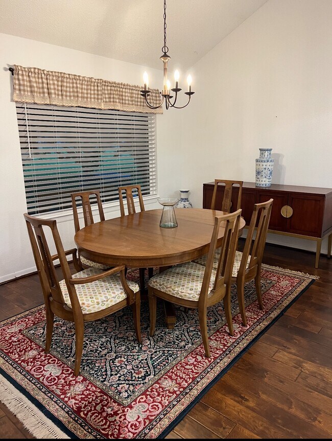 Building Photo - 1814 Veranda Dr