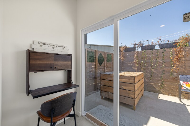 Building Photo - 2625 Warbler Ave