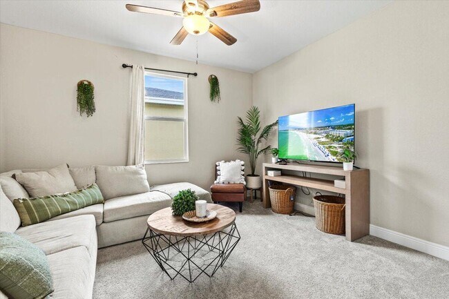 Building Photo - 1766 NW Cataluna Cir