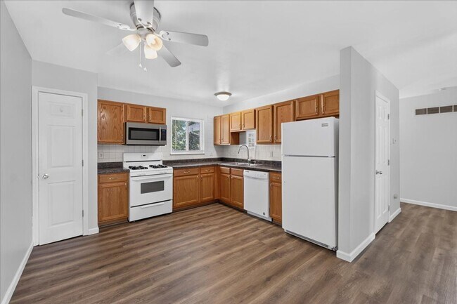 Building Photo - 18 Spring Song Ct