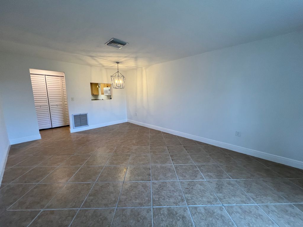 Building Photo - 710 Bayou Ave