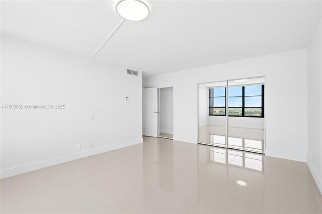 Building Photo - 600 Three Islands Boulevard