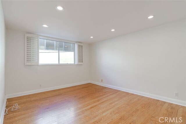 Building Photo - 14141 Dickens St